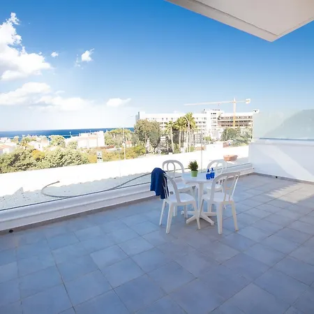 Green Bay Penthouse 1 شقة بروتاراس